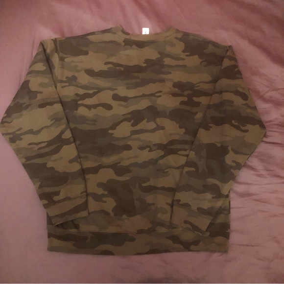 Camo Sweatshirt - Picture 2 of 2